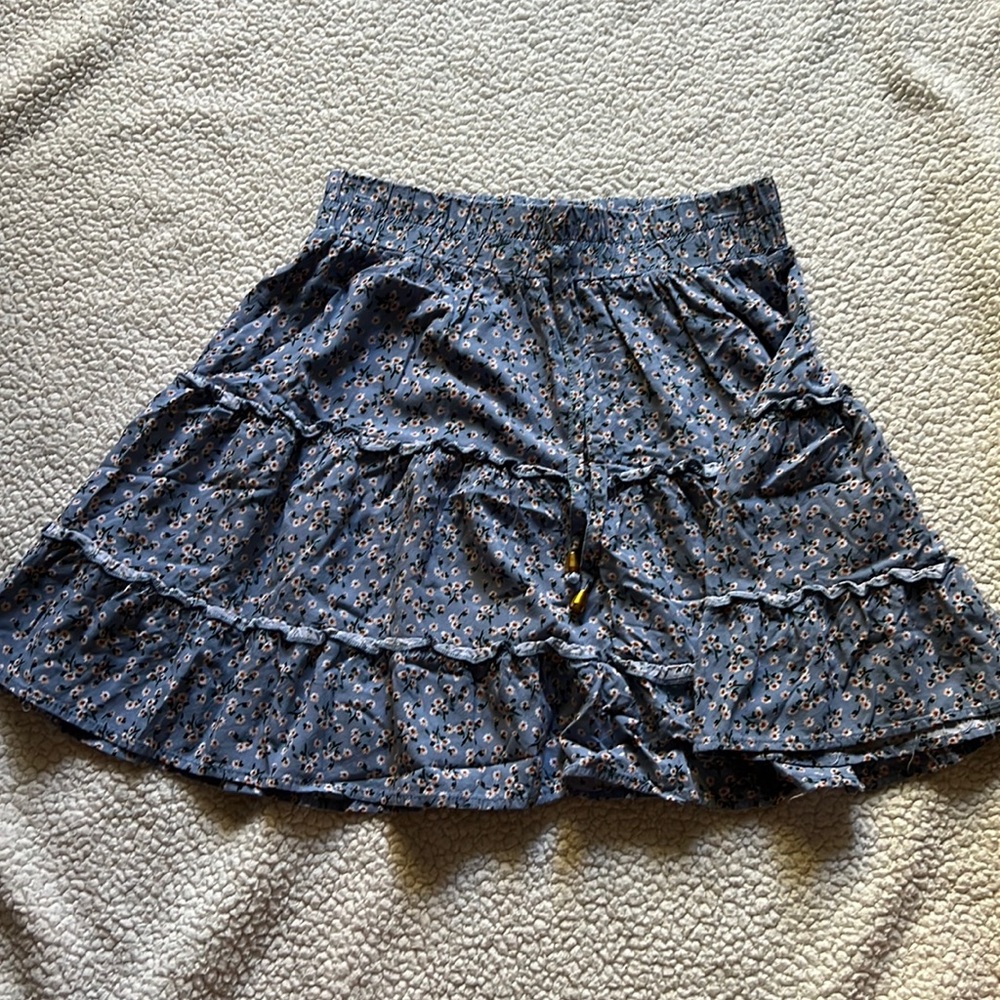 Francesca’s Blue Floral Ruffle Skirt